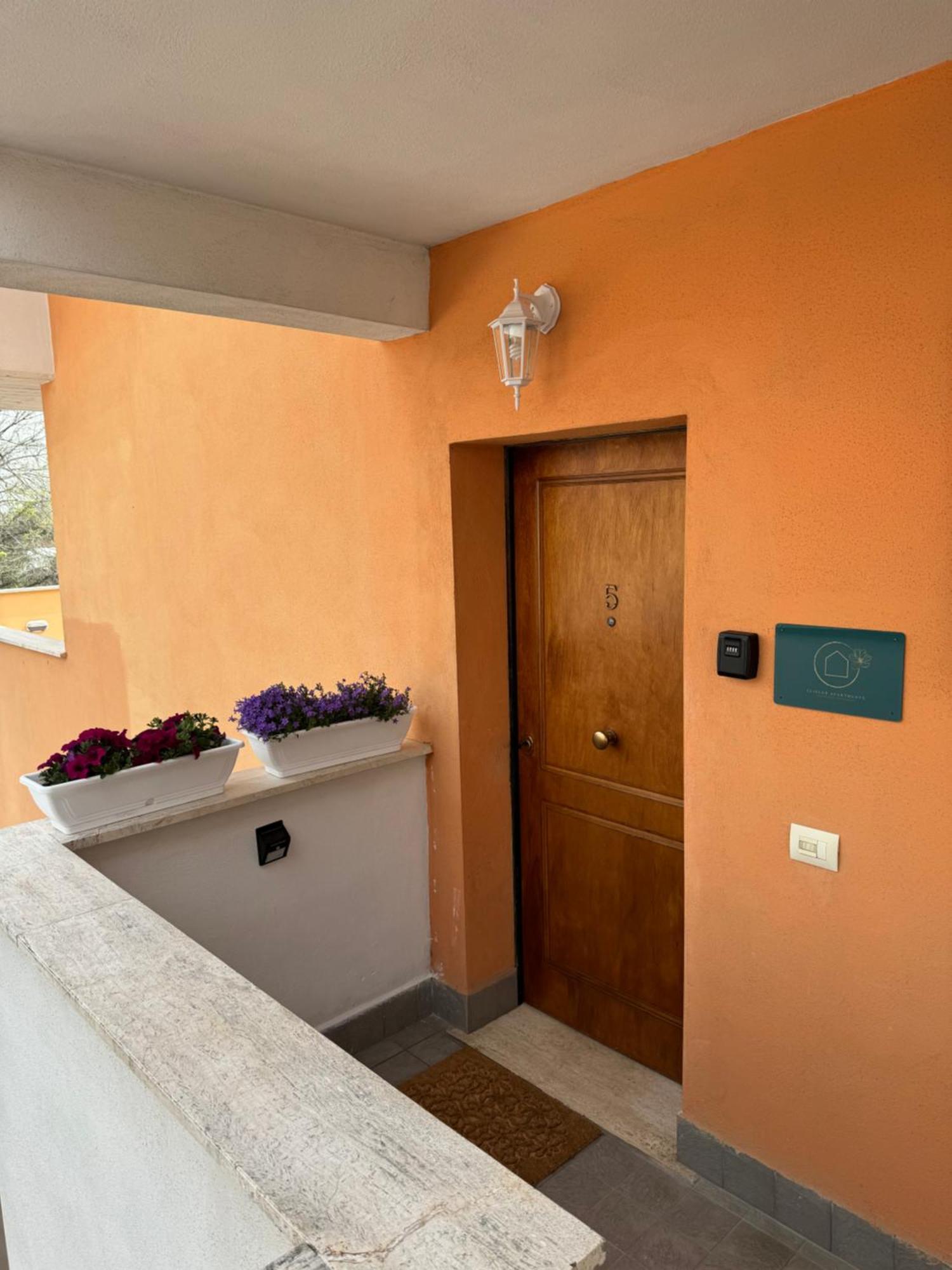 Casa Vacanza Elislor Apartments Fiumicino Eksteriør bilde